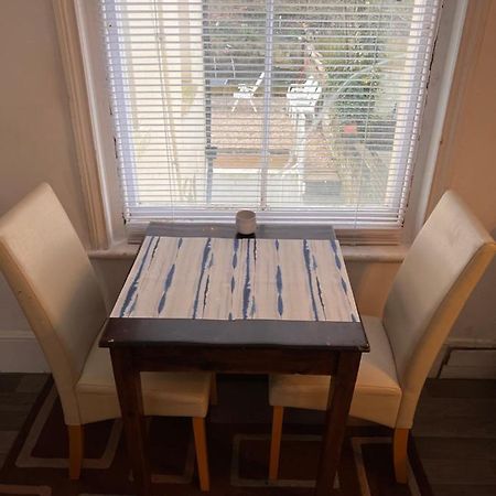 Lovely - 1 Bedroom Flat In Hastings Town Centre Екстериор снимка
